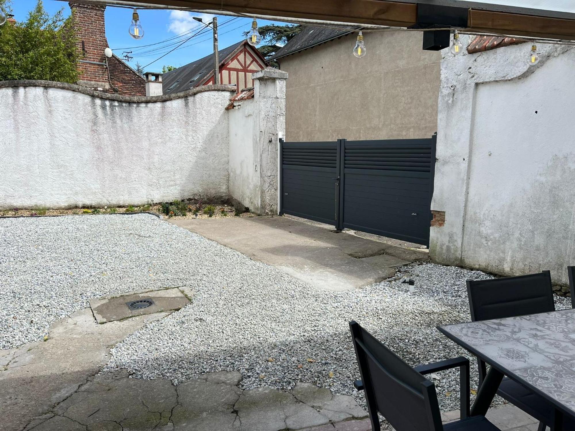 Holiday home L'oberlin Charmante Maisonnette Cour-Cheverny